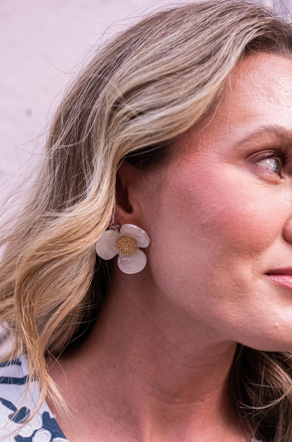 Bell Acrylic Flower Earrings Light Pink