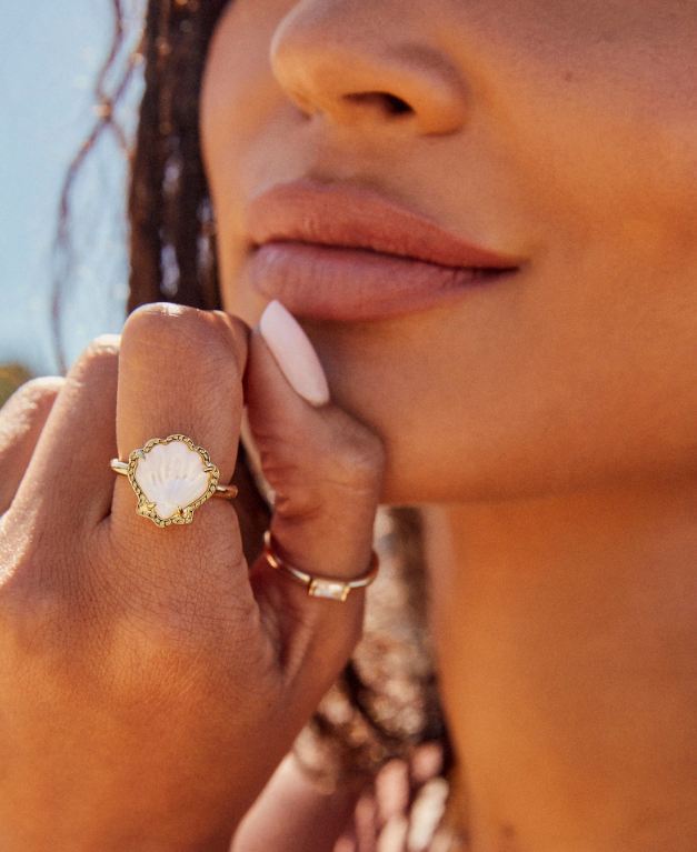 Brynne Shell Band Ring