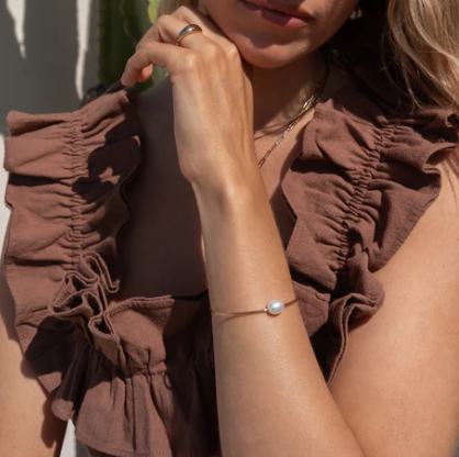 Isla Pearl Bangle Bracelet