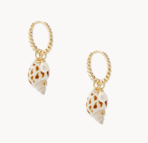 Oleana Huggie Earring Gold Ivory Spotted Shell