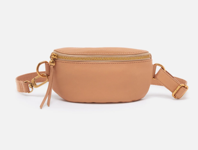 Fern Belt Bag Pebbled Leather- Sandstorm