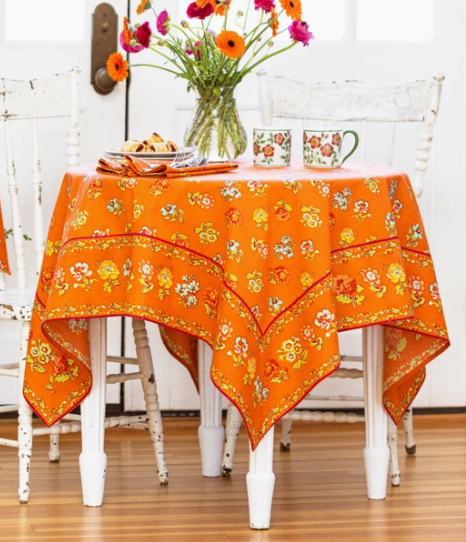 Flower Toss Tablecloth 36x36