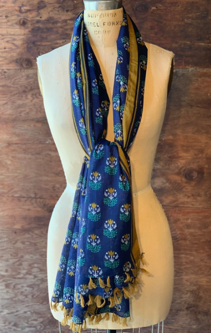 Tulips Tassel Cotton Scarf