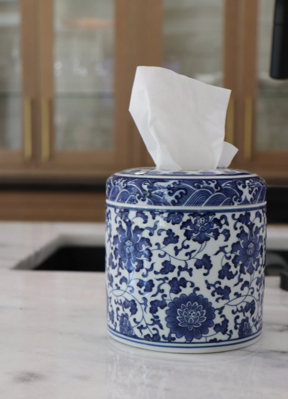 The Marlo Tissue Vessel Blue White Floral