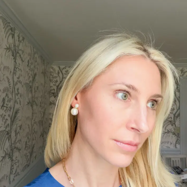 James Stud Pearl Earrings