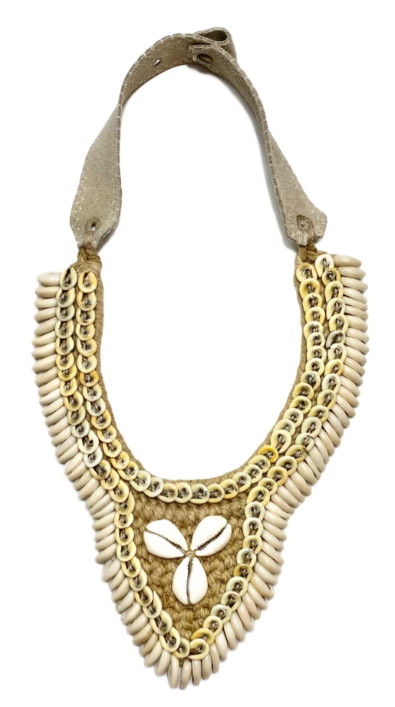 6218 Cowrie Collar Necklace Edition 12