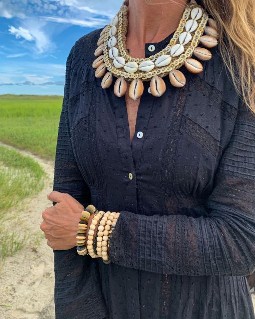 6219 Cowrie Collar Necklace Edition 13