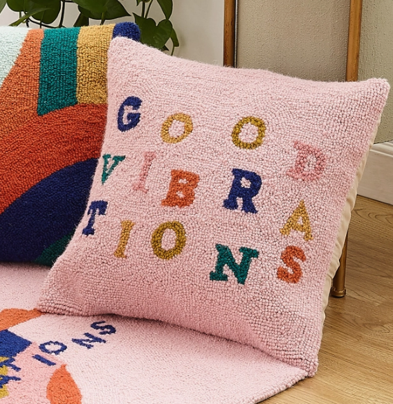 6564 Good Vibrations Hook Pillow